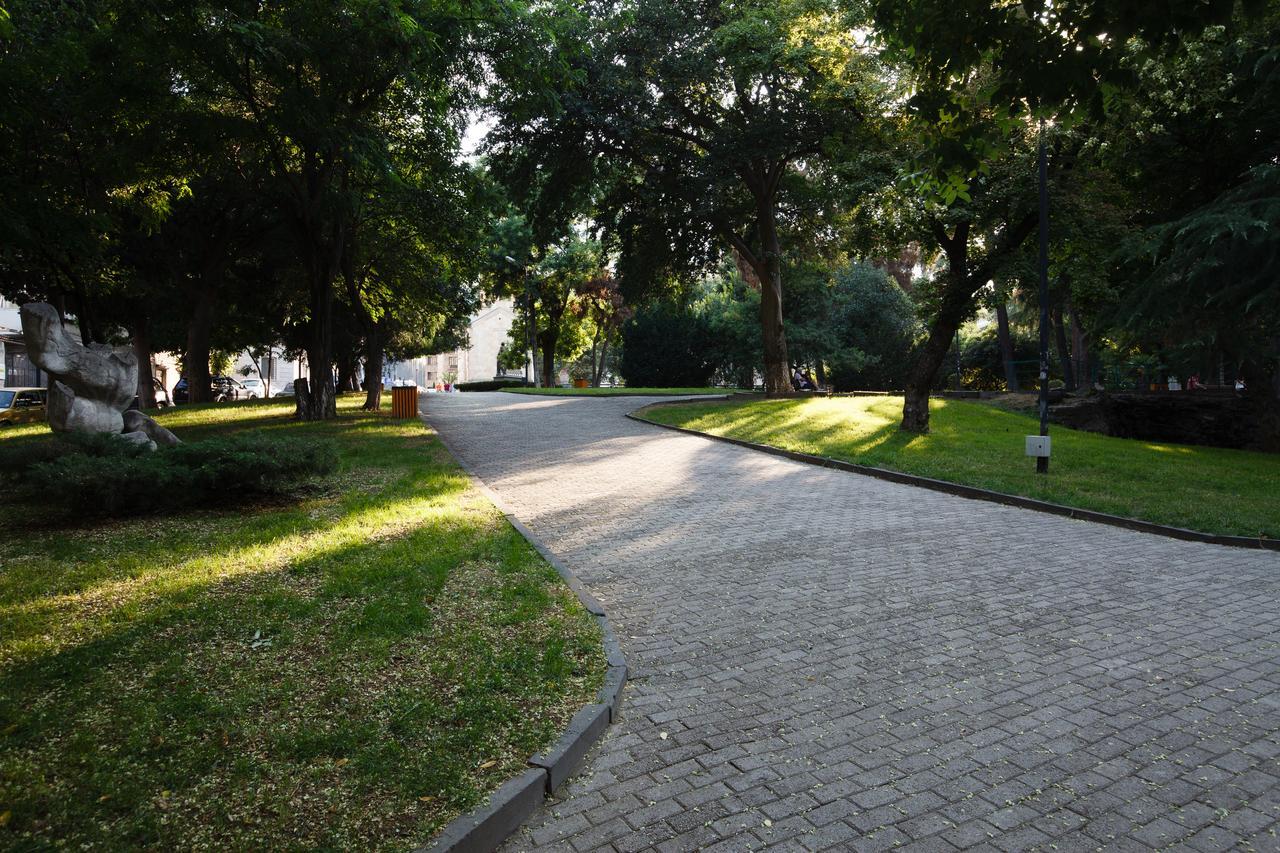 Hotel Garden Side Tbilisi Exterior foto